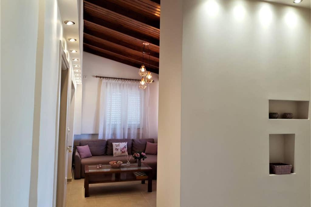 Villa Rania Loutraki Exterior photo